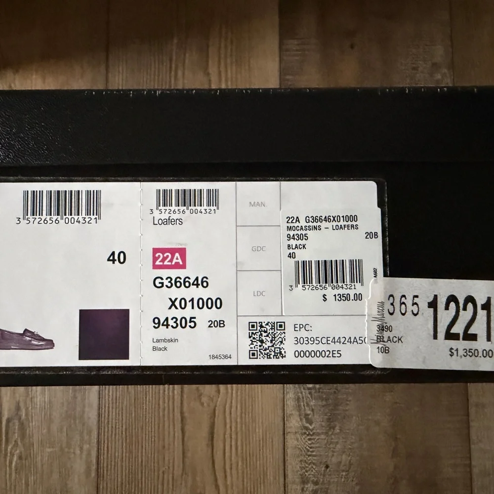 CHANEL Black Quilted Loafers - Picture 8 of 8